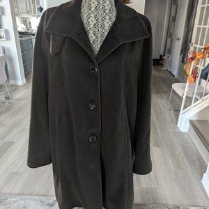 Armani Collezioni wool cashemire knee-lenght coat